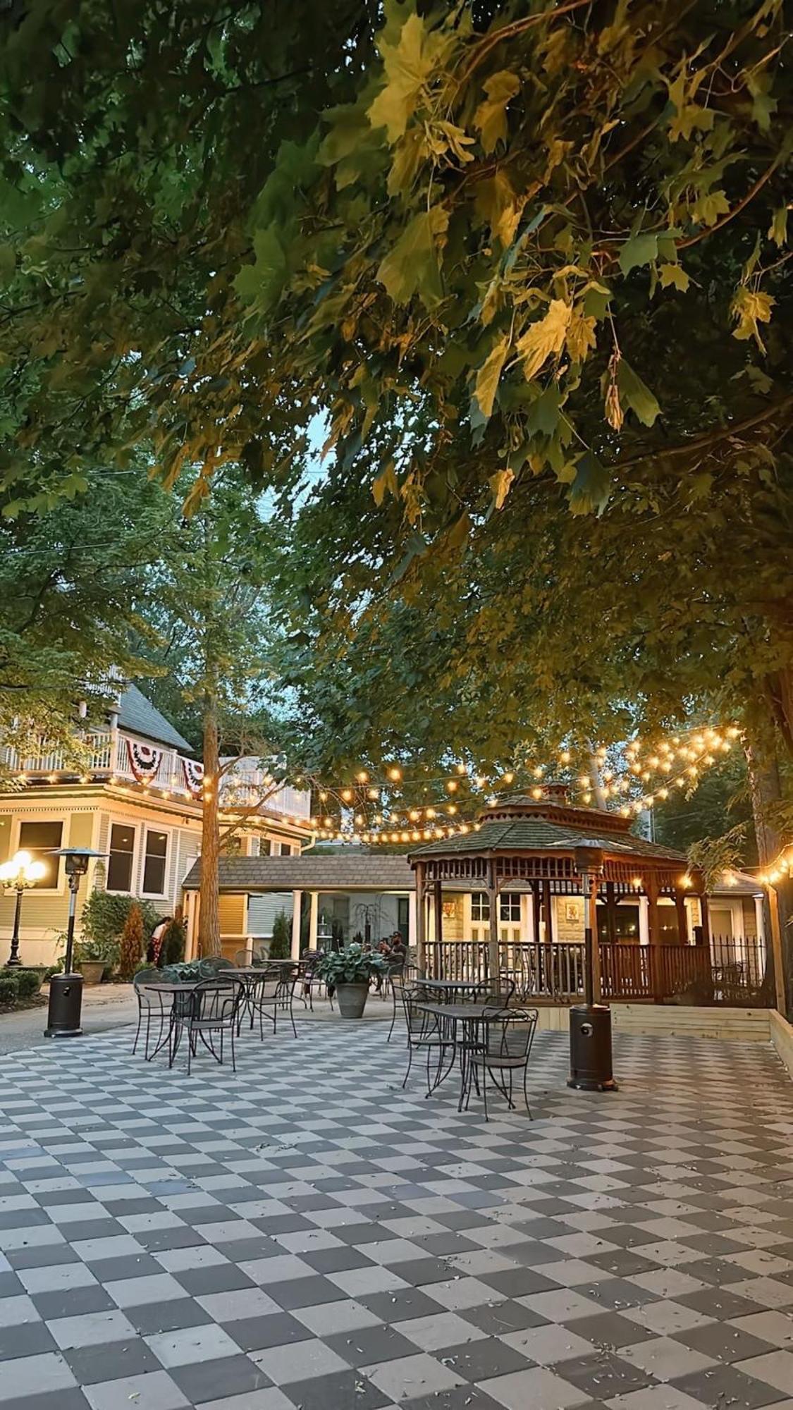 The Ginkgo Tree Bed & Breakfast Mount Pleasant Exterior foto