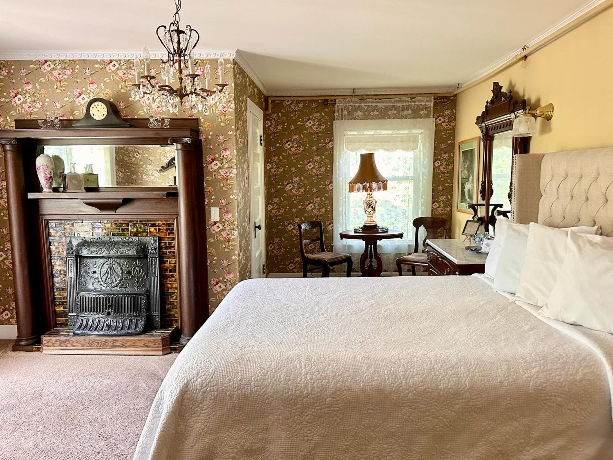 The Ginkgo Tree Bed & Breakfast Mount Pleasant Exterior foto